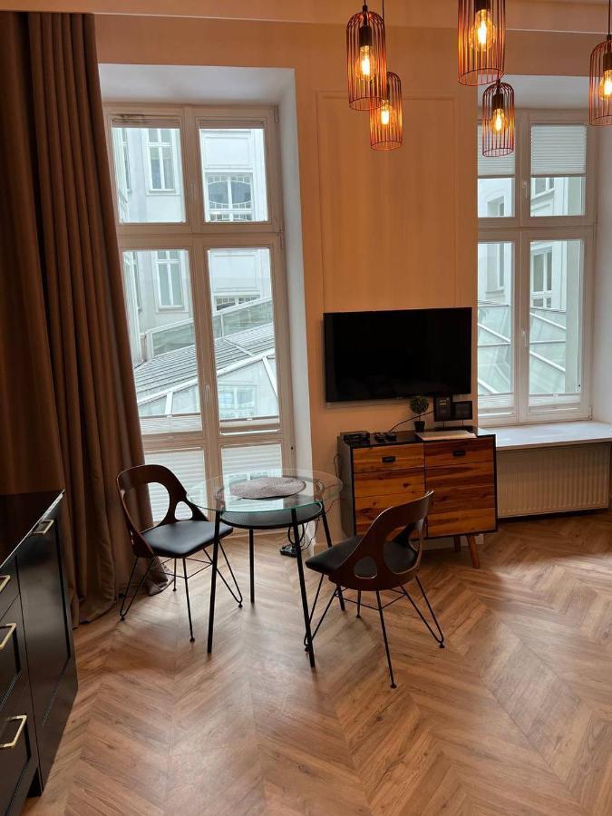 Luxury Apartment In The City Center , Wi-Fi - By Hik Apartments Varsovie Extérieur photo